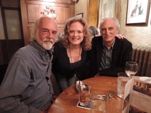 Michael Brewer, Gail Farrell and Tom Shipley at dinner before the show. (Photo by Mike Morsch)